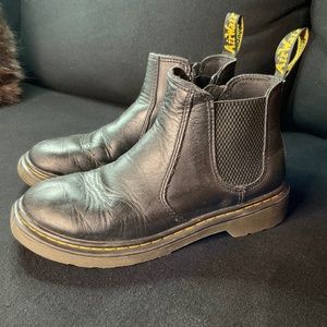 Dr Martens Chelsea Boots
